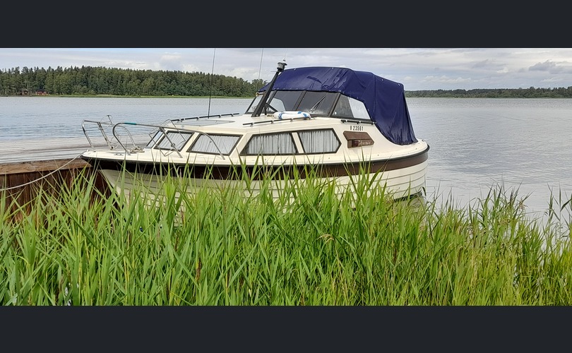 Hanto 24 Kabiinivene-kuva-1